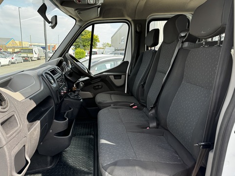 2.3 CDTi F3500 L3 7-Seat Crew Cab Dropside 2.3 4dr Dropside Manual Diesel