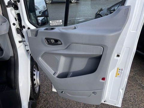 2.2 TDCi [125] 460 HDT [Euro 6] Trend XLWB Bus L4 H3 [17 Seat] 2.2 5dr Minibus Manual Diesel