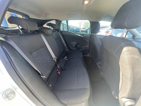 1.5 Turbo D SE Sports Tourer Euro 6 (s/s) 1.5 5dr Estate Manual Diesel