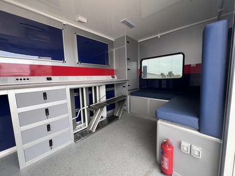 2.0 BlueHDi 35 Heavy L4 Box Body 2.0 2dr Chassis Cab Manual Diesel