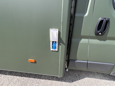 2.0 BlueHDi 35 Heavy L4 Box Body 2.0 2dr Chassis Cab Manual Diesel