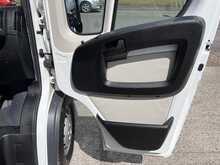 Citroen Relay 2.0 BlueHDi 35 Heavy L4 Box Body Euro 6 Diesel