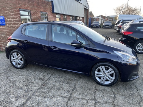 1.5 BlueHDi [100] Active Euro 6 1.5 5dr Hatchback Manual Diesel