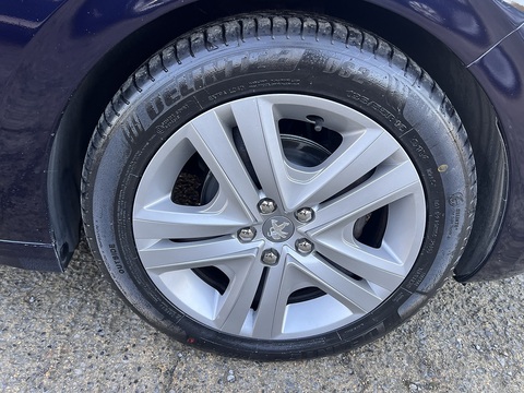 1.5 BlueHDi [100] Active Euro 6 1.5 5dr Hatchback Manual Diesel