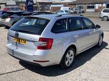 Skoda Octavia 1.6 TDI [115] S Euro 6 (s/s) Diesel Estate Car Manual