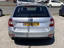 Skoda Octavia 1.6 TDI [115] S Euro 6 (s/s) Diesel Estate Car Manual