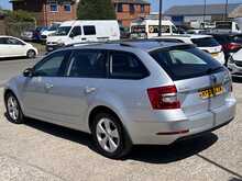 Skoda Octavia 1.6 TDI [115] S Euro 6 (s/s) Diesel Estate Car Manual