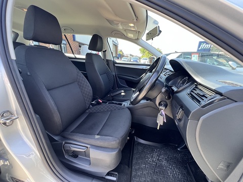 1.6 TDI [115 S Euro 6 (s/s) 1.6 5dr Estate Manual Diesel