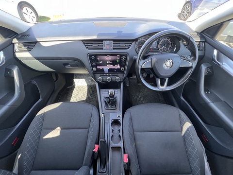 1.6 TDI [115 S Euro 6 (s/s) 1.6 5dr Estate Manual Diesel