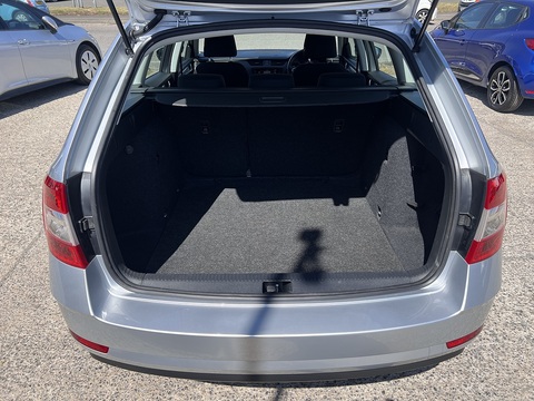 1.6 TDI [115 S Euro 6 (s/s) 1.6 5dr Estate Manual Diesel