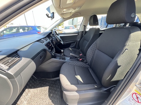 1.6 TDI [115 S Euro 6 (s/s) 1.6 5dr Estate Manual Diesel