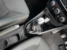 Renault Clio 1.5 dCi [90] Play 5-Door Hatchback Euro 6 Diesel Manual