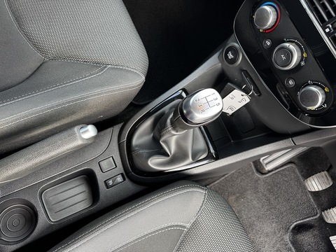 1.5 dCi [90] Play 1.5 5dr Hatchback Manual Diesel