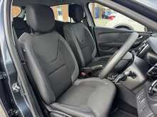 Renault Clio 1.5 dCi [90] Play 5-Door Hatchback Euro 6 Diesel Manual