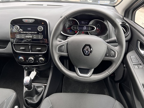 1.5 dCi [90] Play 1.5 5dr Hatchback Manual Diesel