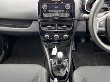 Renault Clio 1.5 dCi [90] Play 5-Door Hatchback Euro 6 Diesel Manual