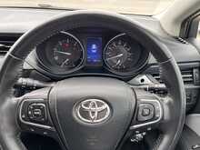 Toyota Avensis 2.0 D-4D [143] Business Edition Euro 6 Diesel Manual Estate Car