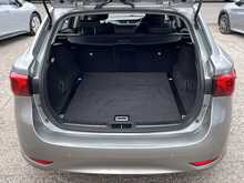 Toyota Avensis 2.0 D-4D [143] Business Edition Euro 6 Diesel Manual Estate Car