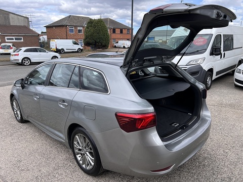 2.0 D-4D Business Edition 2.0 5dr Estate Manual Diesel