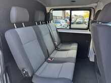 Volkswagen Transporter T30 2.0 TDi Startline Kombi 5-Seat Combi/Window Van Euro 5 Diesel Manual