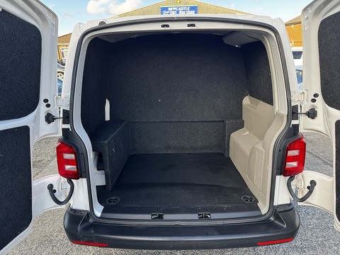 T30 2.0 TDi Startline Kombi 2.0 5dr Window Van Manual Diesel