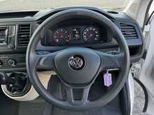Volkswagen Transporter T30 2.0 TDi Startline Kombi 5-Seat Combi/Window Van Euro 5 Diesel Manual