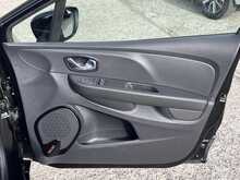 Renault Clio 1.5 dCi [90] Play 5-Door Hatchback Euro 6 Diesel Manual