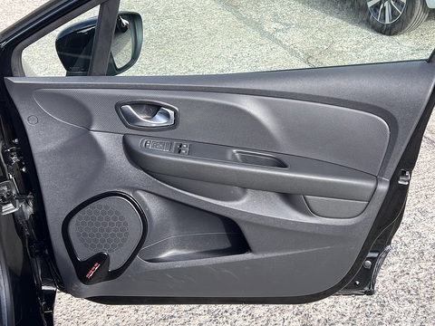 1.5 dCi [90] Play 1.5 5dr Hatchback Manual Diesel