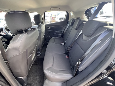 1.5 dCi [90] Play 1.5 5dr Hatchback Manual Diesel