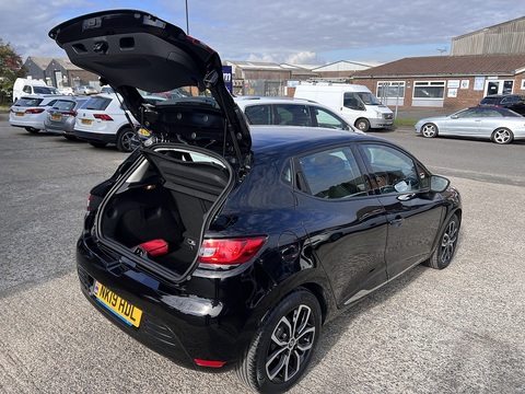 1.5 dCi [90] Play 1.5 5dr Hatchback Manual Diesel