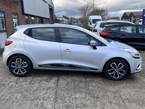 1.5dCi [90] Play 1.5 5dr Hatchback Manual Diesel