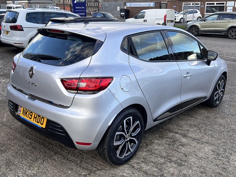 1.5dCi [90] Play 1.5 5dr Hatchback Manual Diesel