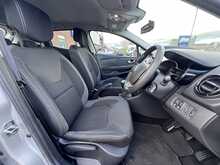 Renault Clio 1.5 dCi [90] Play 5-Door Hatchback Euro 6 Diesel Manual