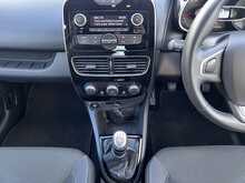 Renault Clio 1.5 dCi [90] Play 5-Door Hatchback Euro 6 Diesel Manual