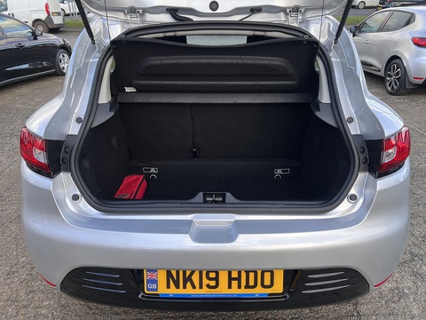 1.5dCi [90] Play 1.5 5dr Hatchback Manual Diesel