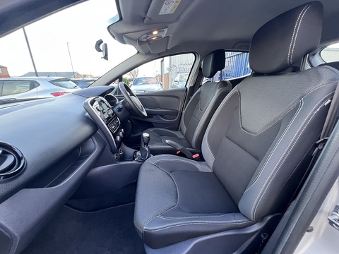 1.5dCi [90] Play 1.5 5dr Hatchback Manual Diesel