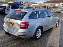 Skoda Octavia 1.6 TDI SCR SE Technology Euro 6 Diesel Manual Estate Car