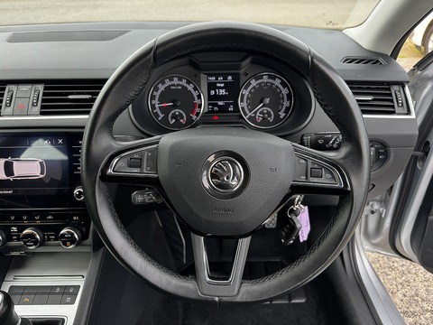 1.6 TDI SCR SE Technology 1.6 5dr Estate Manual Diesel