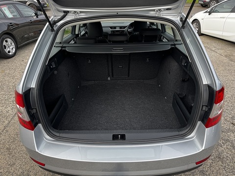 1.6 TDI SCR SE Technology 1.6 5dr Estate Manual Diesel