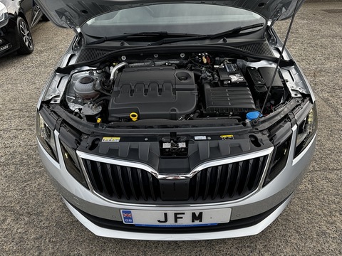 1.6 TDI SCR SE Technology 1.6 5dr Estate Manual Diesel