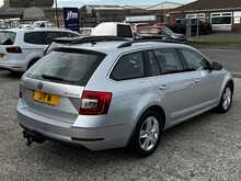 Skoda Octavia 1.6 TDI SCR SE Technology Euro 6 Diesel Manual Estate Car