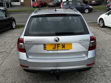 Skoda Octavia 1.6 TDI SCR SE Technology Euro 6 Diesel Manual Estate Car