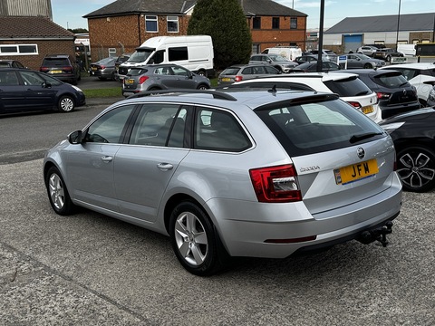 1.6 TDI SCR SE Technology 1.6 5dr Estate Manual Diesel