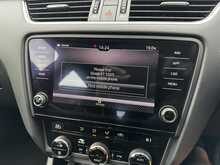 Skoda Octavia 1.6 TDI SCR SE Technology Euro 6 Diesel Manual Estate Car