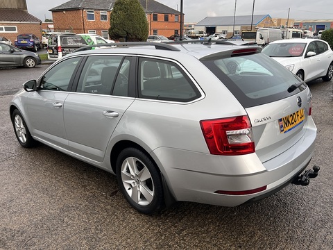 1.6 TDI SCR SE Technology (Euro 6) 1.6 5dr Estate Manual Diesel