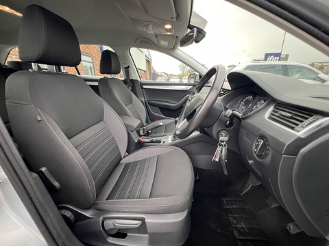 1.6 TDI SCR SE Technology (Euro 6) 1.6 5dr Estate Manual Diesel