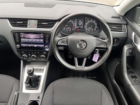 1.6 TDI SCR SE Technology (Euro 6) 1.6 5dr Estate Manual Diesel