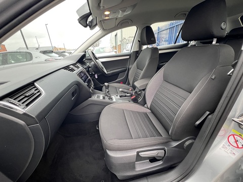 1.6 TDI SCR SE Technology (Euro 6) 1.6 5dr Estate Manual Diesel