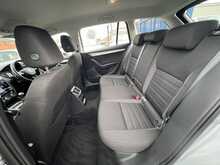 Skoda Octavia 1.6 TDI SCR SE Technology Euro 6 Diesel Manual Estate Car