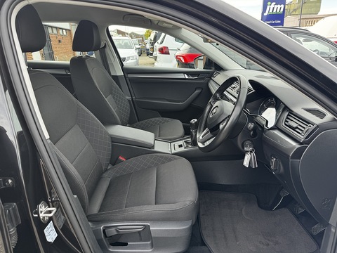 2.0 TDI [150] S 2.0 5dr Hatchback Manual Diesel